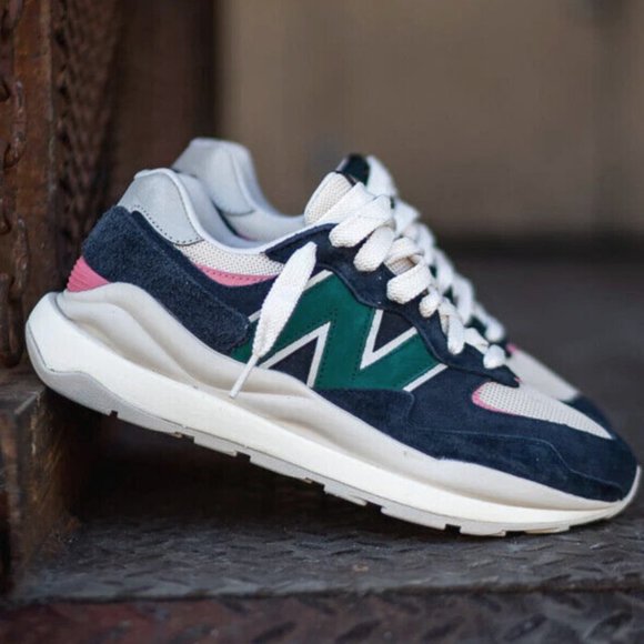 New! New Balance 57/40 Men\'s Sneakers!  Chinese Lunar New Year Eclipse  U5740CNN main image 4